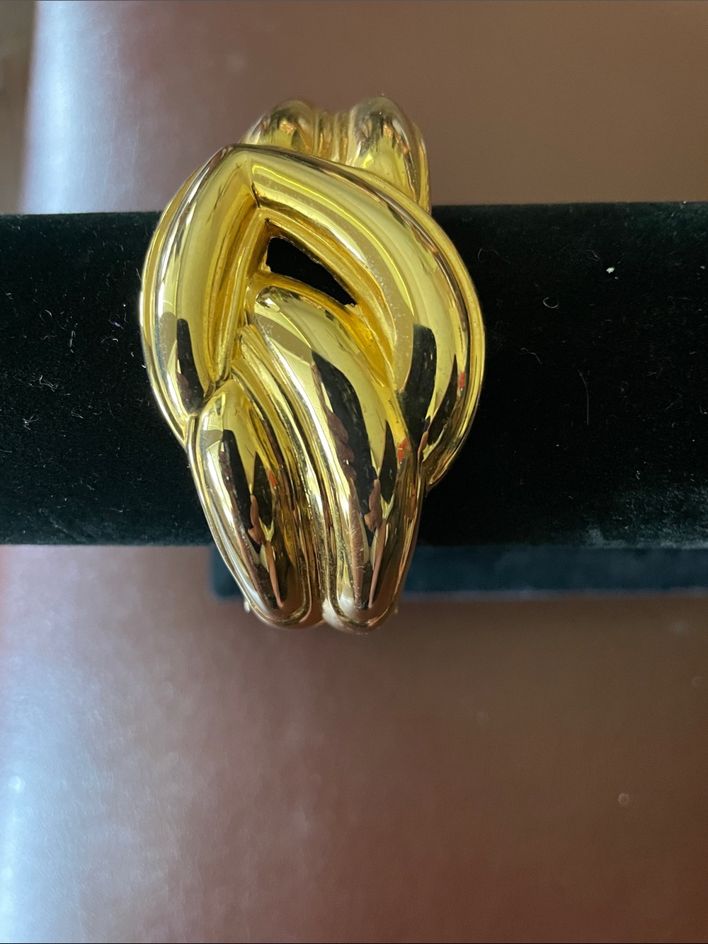 VTG Goldtone Hinged Cuff Bracelet